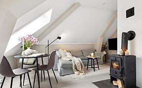 Cozy 2Bdr Apt. 3 Min Walk To Solsiden